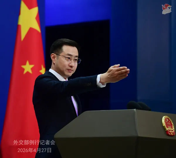 中方敦促美方：停止错误做法